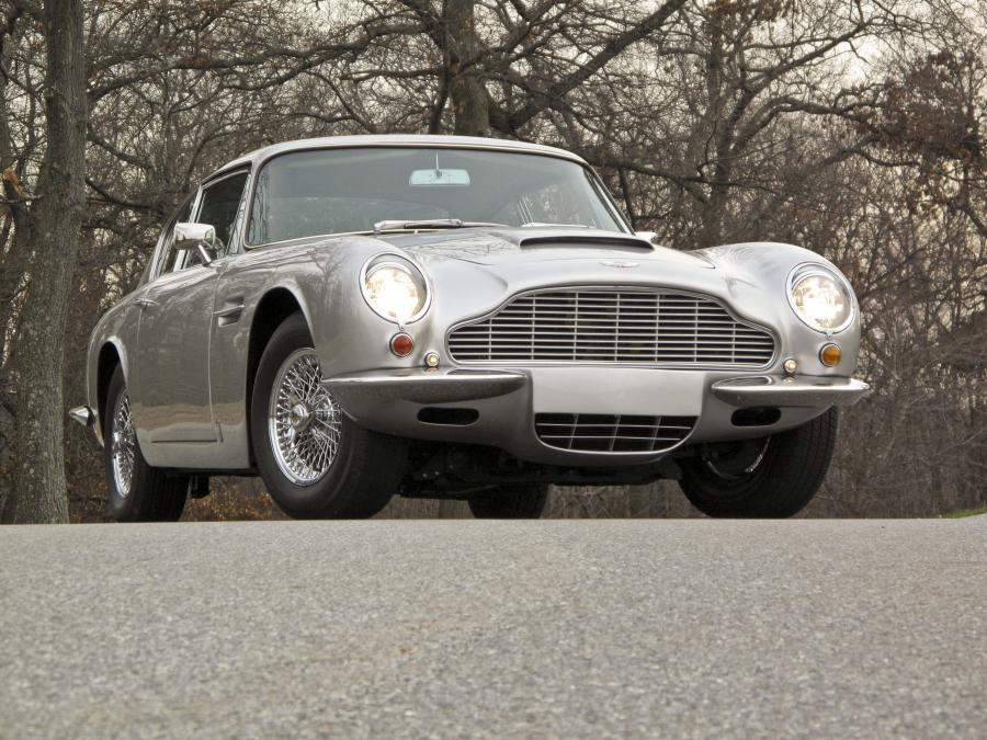  Aston Martin DB6 (3398/R) 1968 года  (фото 1 из 20)
